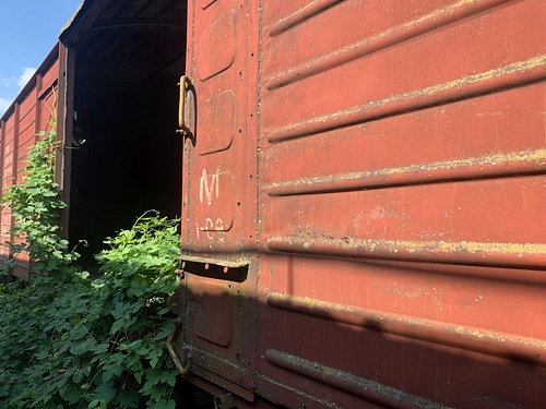 04