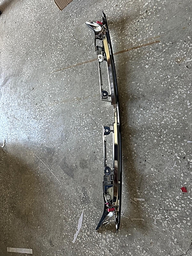 Ornament lung crom Lexus ES-2018/2025