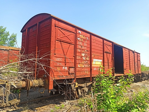 04