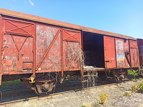 04