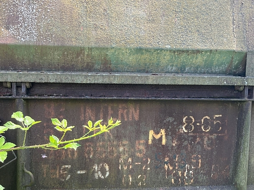 04