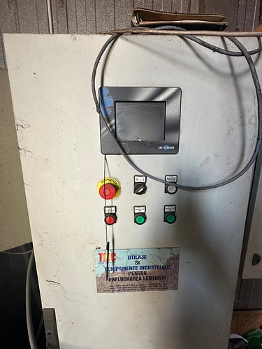 Instalatie de uscare cherestea compusa din camera de uscare model DE NARDI KTR 85-57-41, cazan cu combustibil lichidCT-M250 si sala termica