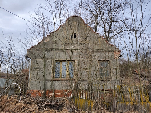 poza din fata casa