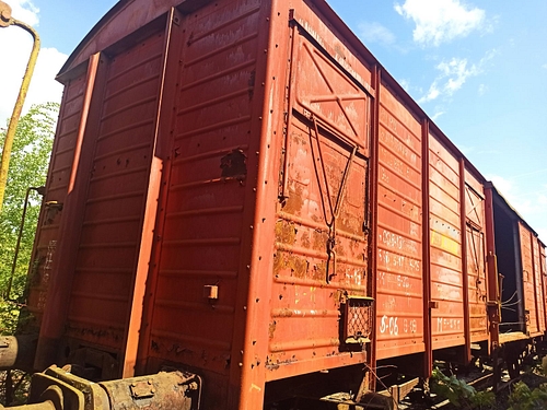04