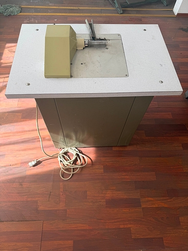 Foarfeca electrica ROZOR