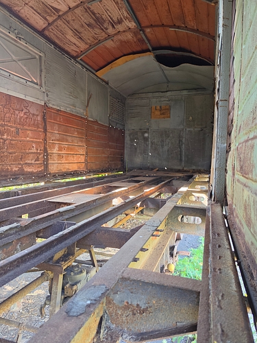 Interior 5