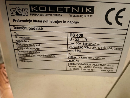echip_spalare_sticle_eticheta