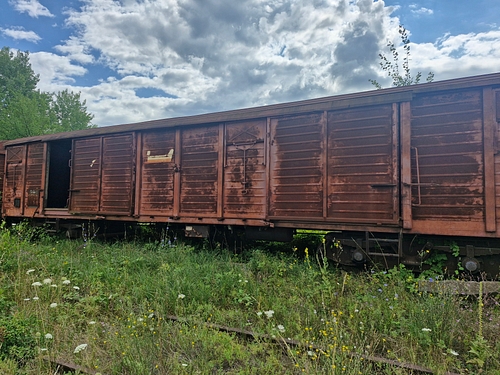 04