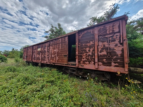 04