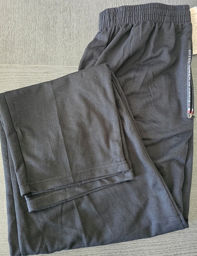 Lotul include articole de diferite marimi, modele, culori.