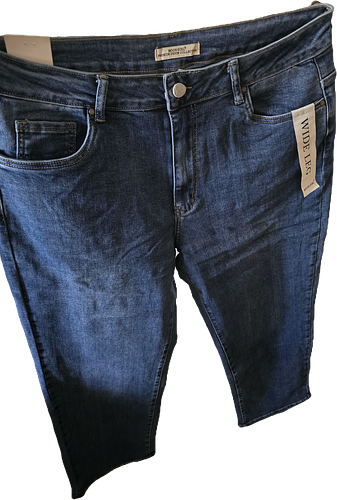 Lotul include articole de diferite marimi, modele, culori.