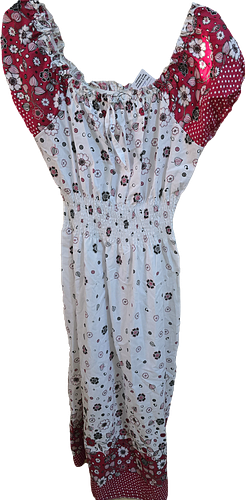 Lotul include o gama diversificata de articole unice, diferite marimi, modele, culori.