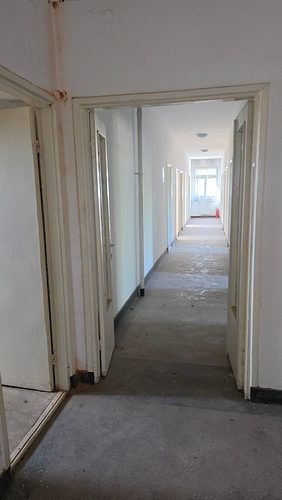 Cladire 13