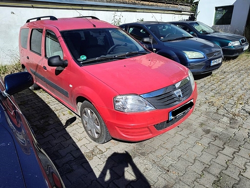 dacia_logan_fata_lateral