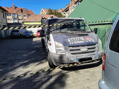 ford_transit_fata